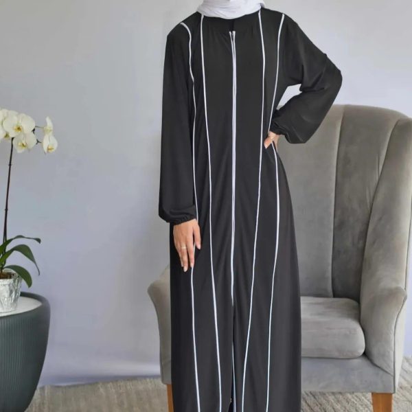 ABAYA WITH WHITE PANELS