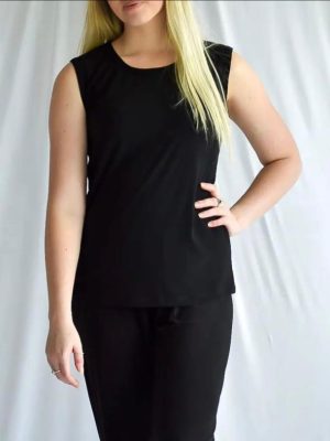 SLEEVELESS TOP