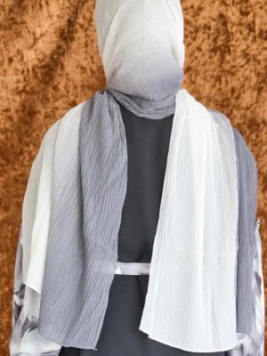 PLEATED OMBRE SCARF