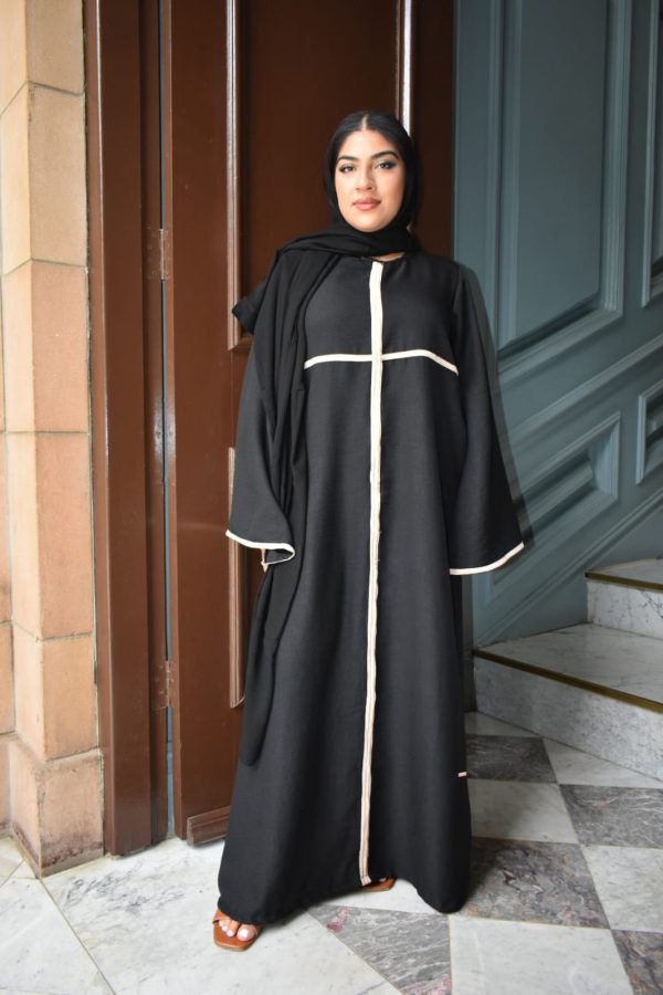 Airflow Pipe-Lined Abaya